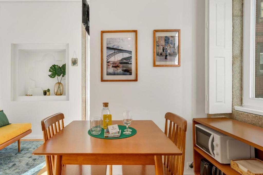 Host Wise - Lovely Shinny Flats With Balcony - Clerigos Porto Ngoại thất bức ảnh