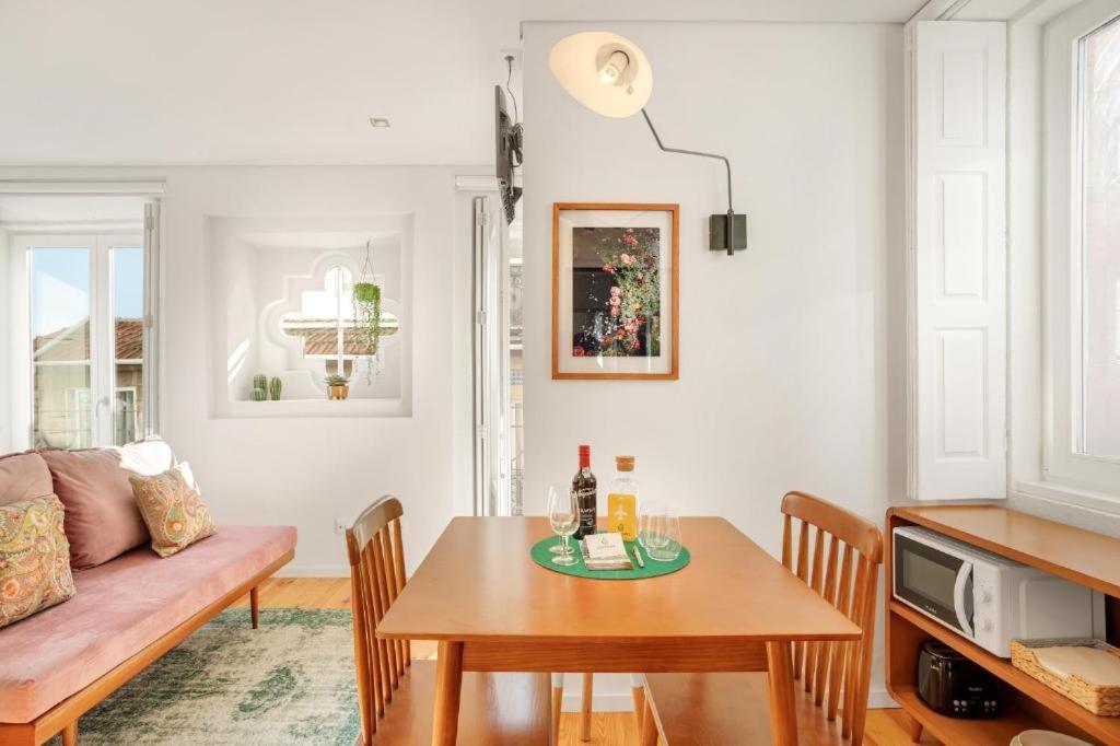 Host Wise - Lovely Shinny Flats With Balcony - Clerigos Porto Ngoại thất bức ảnh